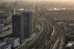 'Bouw rond spoorrails duurder'
